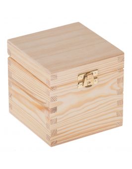 Drewniane pudełko 11x11x10,5 z zapięciem