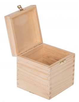 Pudełko 13x13x13,5cm z zapięciem